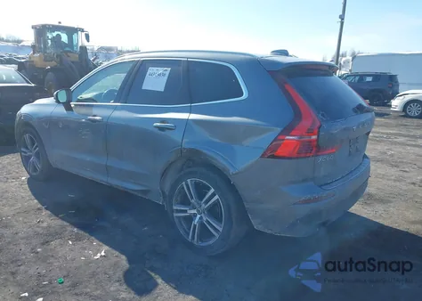 2018 Volvo Xc60 T5 Momentum z USA, uszkodzony, nr VIN LYV102RK8JB083699